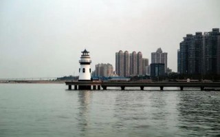 和谐之旅，探索都市云服务的未来