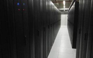 探讨域二世香港主机在实际应用中的使用情况及优势分析
