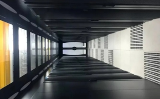 美国空间和香港空间，哪个更好？