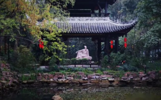 鸢都商务，苏东坡笔下的神秘花园