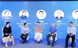 万维在线，连接中国与世界的知识服务桥梁