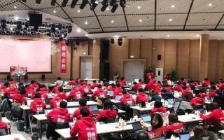 打算自己搞个网站，自建服务器拉专线与云服务器的比较