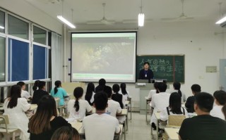 高高兴兴的稳定之路，探索情绪管理与社会适应的和谐共生