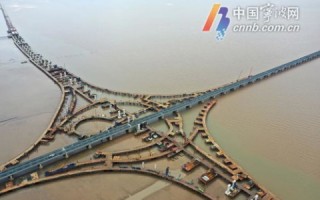 亚数通讯，连接世界的桥梁，推动数字经济的先锋
