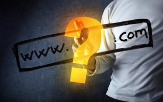 网站被多次举办打开显示非法网站，更换域名能否解决问题？