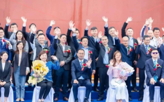 锦联天下，搭建全球化的桥梁，携手共创美好未来