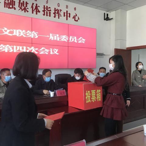 动力中国，创新引领，共筑繁荣梦想