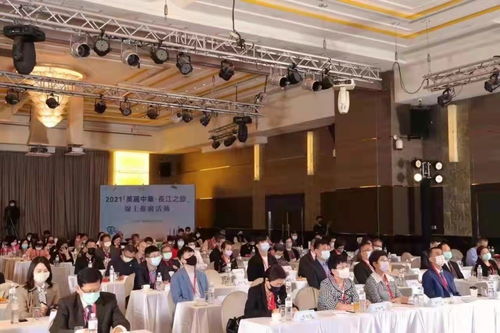 锦联天下，共筑文化互鉴新篇章