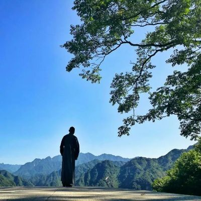 探寻西部允梵，默默隐者的智慧与禅修之路