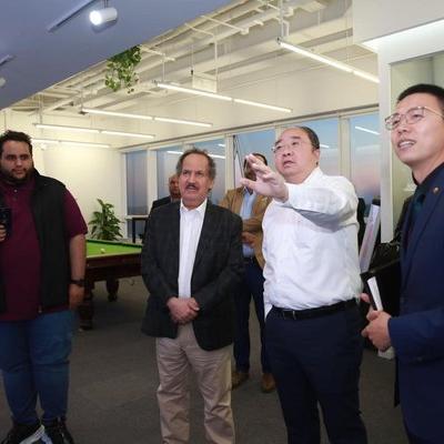 聚焦19com.net，互联网时代的科技领航者