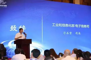 果云共生，重塑农业生态，引领智慧农业新时代
