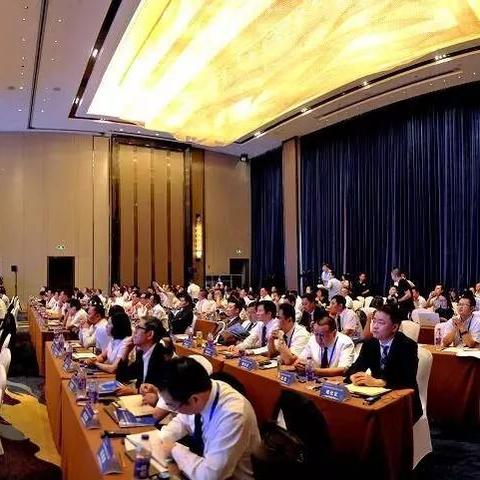 极速数据时代，重构商业决策的高效路径