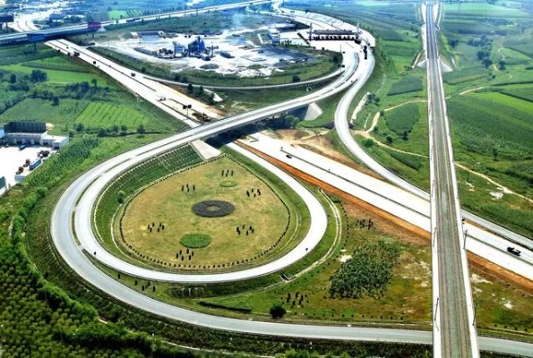 西部渠道，构建新时代的经济桥梁与文化纽带