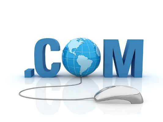 Internet域名中的域类型com，商业与全球互联的象征