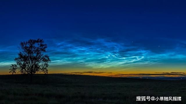 萤光云与磐石云的稳定性，自然奇观与科学探索的交汇