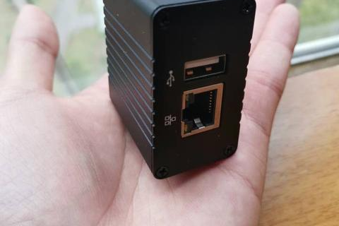 一个域名绑定多个IP端口，实现与配置详解