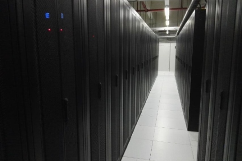 探讨域二世香港主机在实际应用中的使用情况及优势分析