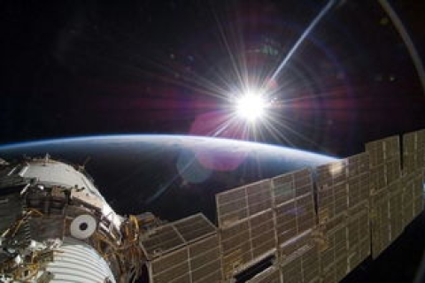 七七空间站，探索宇宙奥秘的太空科研站