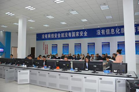 我的域名被劫持了怎么办？在线急等解决方案！