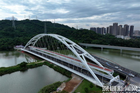 透视湖北热线，连通民心，服务千家的数字桥梁