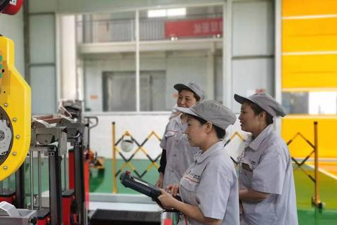 创新科技，塑造未来社会与经济的引擎