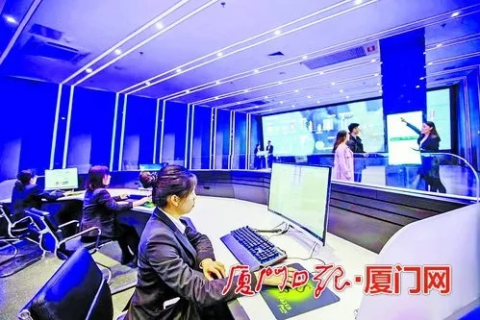 翼讯科技，驱动数字变革，引领厦门智能未来