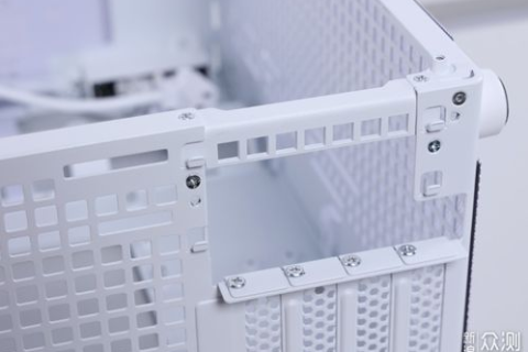 100元以下高性价比虚拟主机，300M稳定空间的选择与解析
