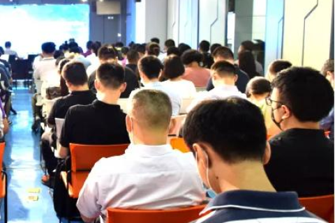 IDC用户网评测，深入理解数据中心服务的关键要素