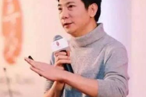 用免费的空间域名能架设起传奇私服吗？