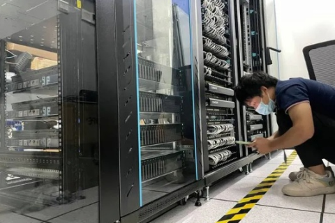 南京服务器托管要求双线，高效与稳定的网络解决方案