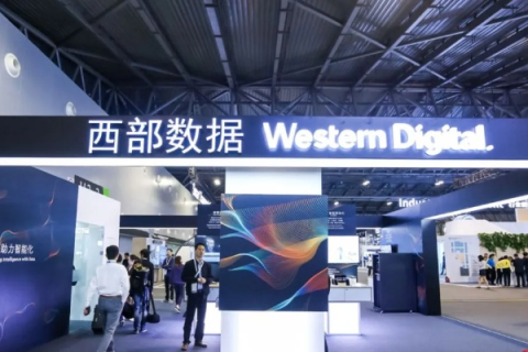 西部万维，在历史与技术交汇处的探索与见证